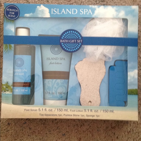 ISLAND SPA Bath Gift Set 5 Piece - Picture 2 of 5
